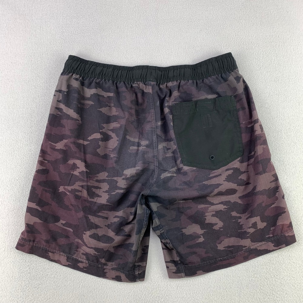 vuori Kore Short 7" Mens Medium Camo Athletic Gym Training Distressed - Picture 2 of 11